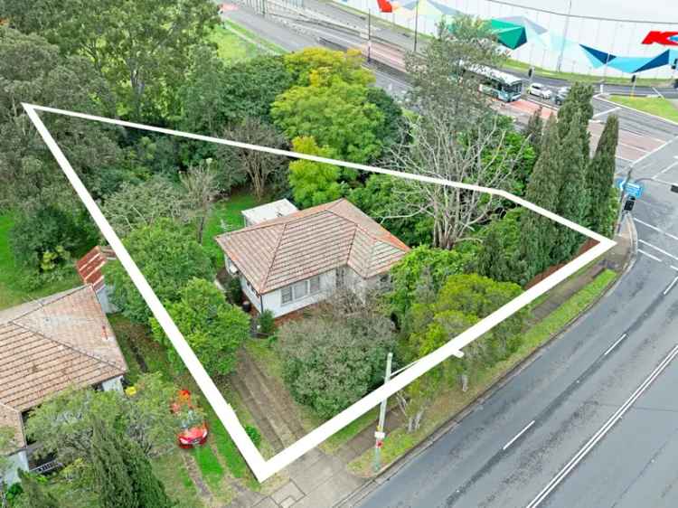 Prime CBD Location with Expansive 1448m2 North-Facing Block