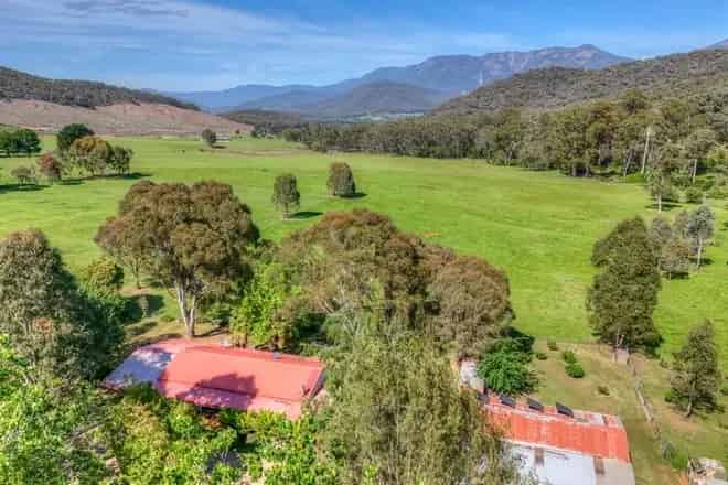 House For Sale , 51, Baroni Lane, Alpine Shire, Victoria