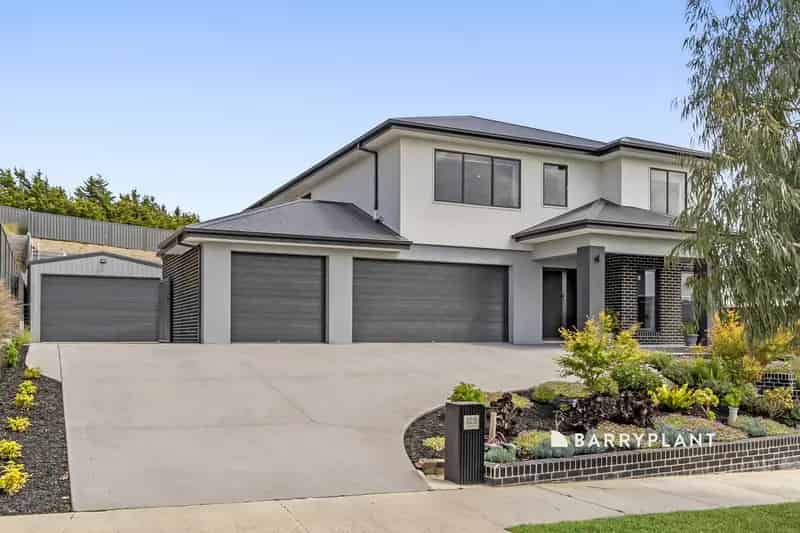 Luxury Finishes for the Family Entertainer