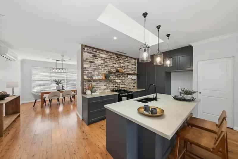Real Estate For Sale - 85 Gregory Parade - Kotara , NSW