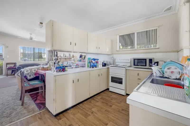 Real Estate For Sale - 40 Polwood Street - West Kempsey , NSW