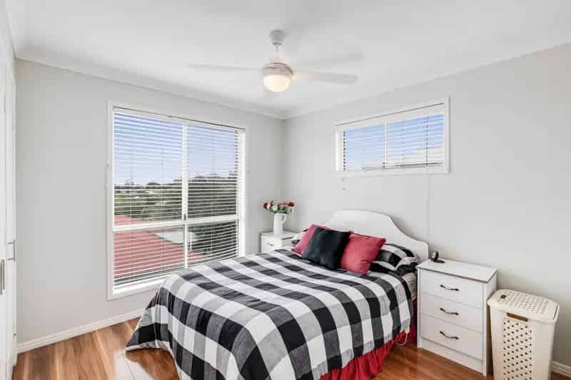 Dual-occupancy living potential close to USC