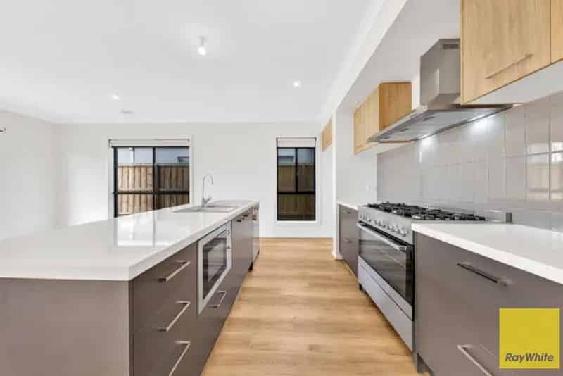 Stunning Brand New Home - Modern Living Awaits!