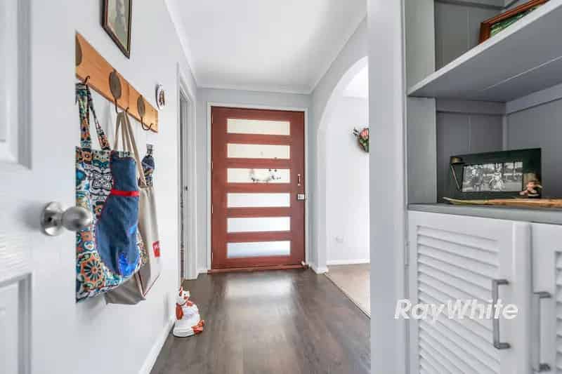 Modern Comfort and Style in a Perfectly Presented Family Home