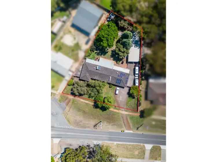 House For Sale in City of Swan, Western Australia