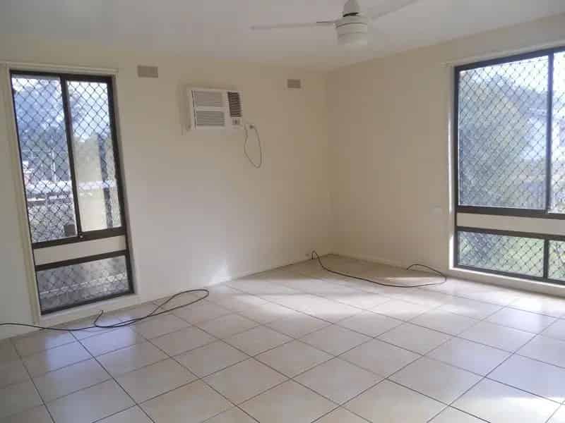 Real Estate For Lease - 13 Robert Eggins Street - Kempsey , NSW