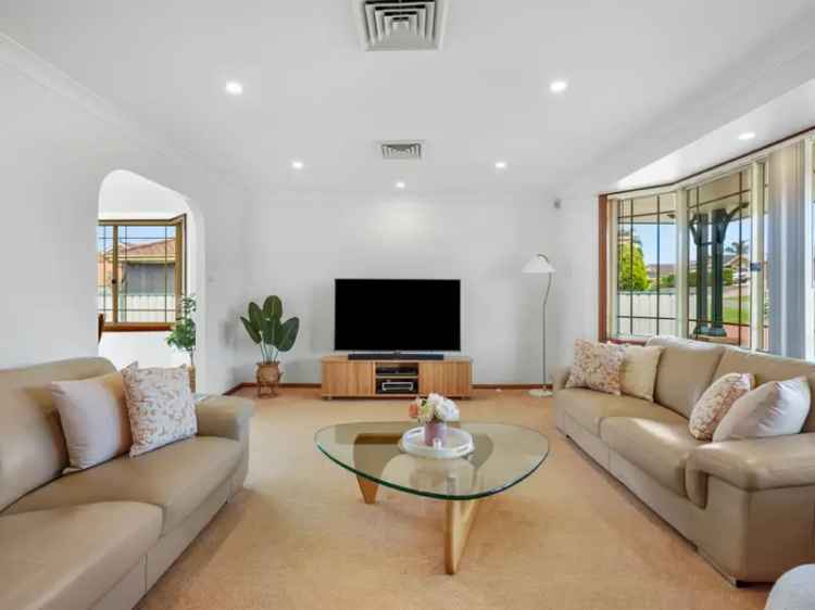 Impeccable family home - Commanding layout