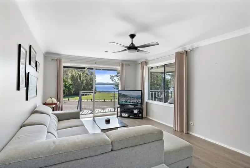 Real Estate For Lease - 144B Tuggerah Parade - Long Jetty , NSW