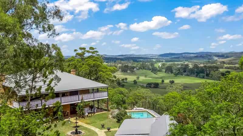 Buy Country-Style House with Amazing Views in Paterson