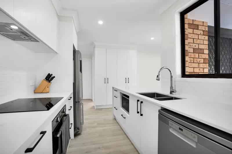 Real Estate For Sale - 15 Beyer Place - Currans Hill , NSW