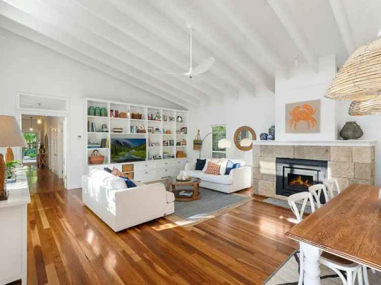 Stunning buy house beachside Macmasters Beach with four bedrooms and garden