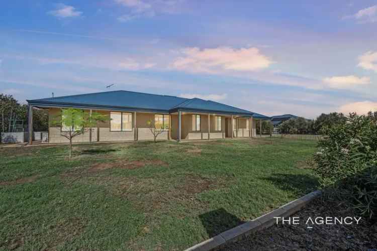House For Sale - 26 Dorset Drive, Deepdale WA 6532