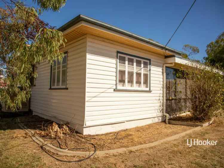 House For Sale in Roma, Queensland