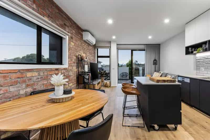 Buy townhouse in Altona North with modern features and spacious balcony