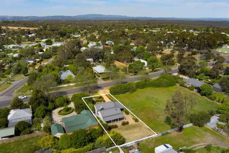 House For Sale in Maldon, Victoria