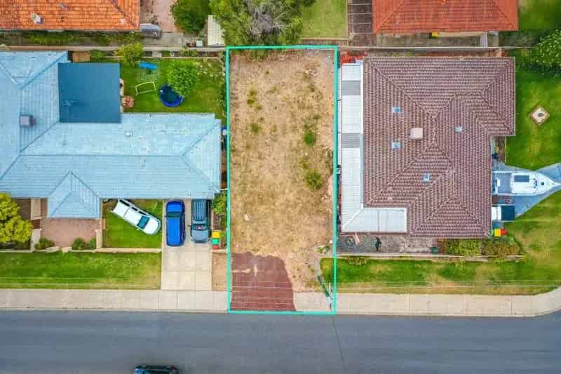 Centrally Positioned 234m2* Block Situated in the Beautiful Coastal Location of Rockingham!