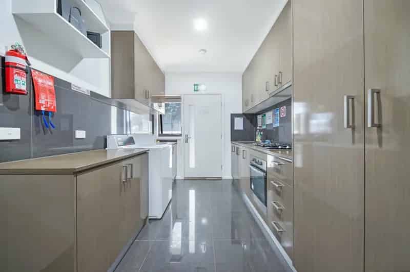 Block of units For Rent , 160, Cleeland Street, Melbourne, Victoria