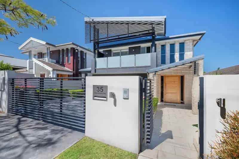 Superb location. Sophisticated lifestyle. Synonymous home.