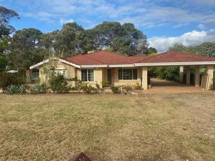 House For Rent in City of Cockburn, Western Australia