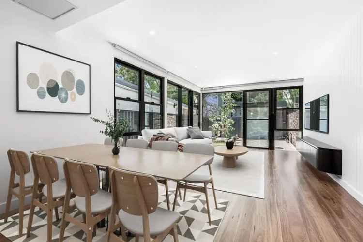 Luxury 4-Bedroom Home For Lease in Camperdown