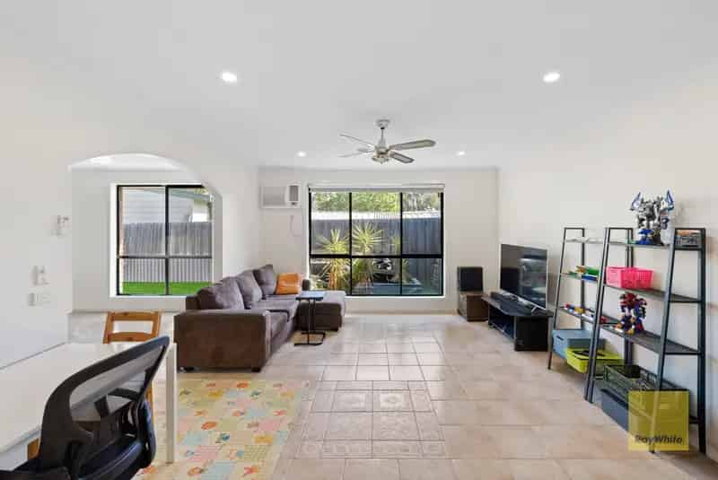 The Ideal Blend of Lifestyle & Location!
