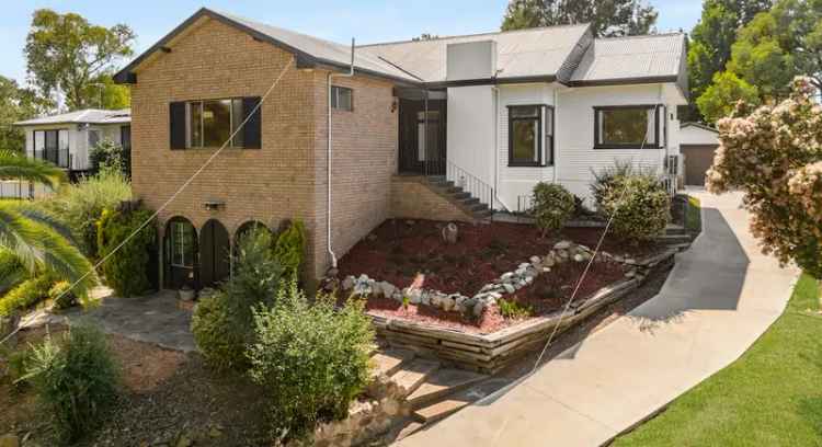  For Sale in Cowra, New South Wales