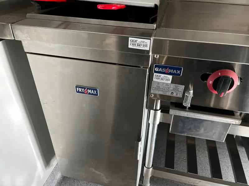 Buy New Food Trailer in Adelaide with Equipment and Features