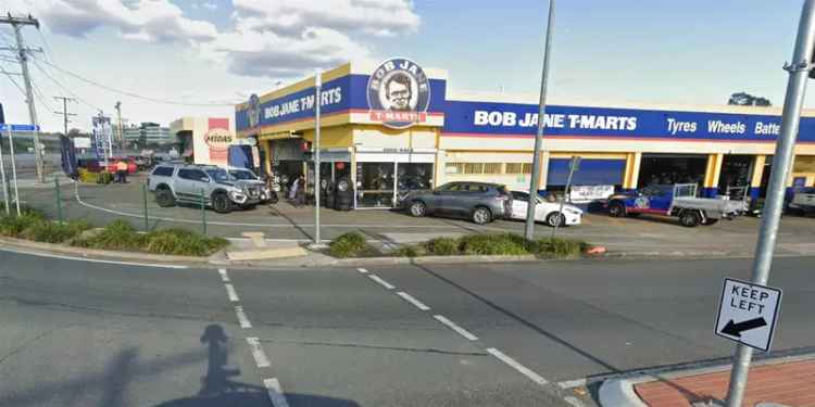 Bob Jane T-Marts Franchise for Sale/South Brisbane