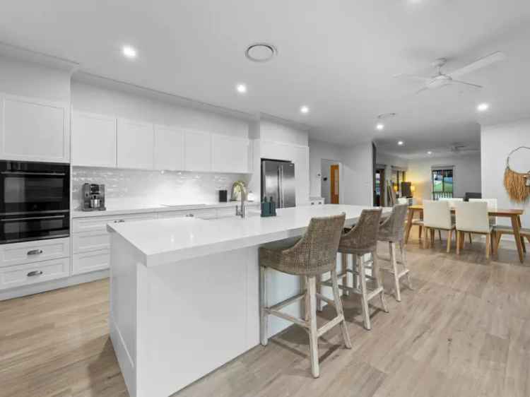 Buy House in Lake Macquarie with Grand Dimensions and Versatile Features