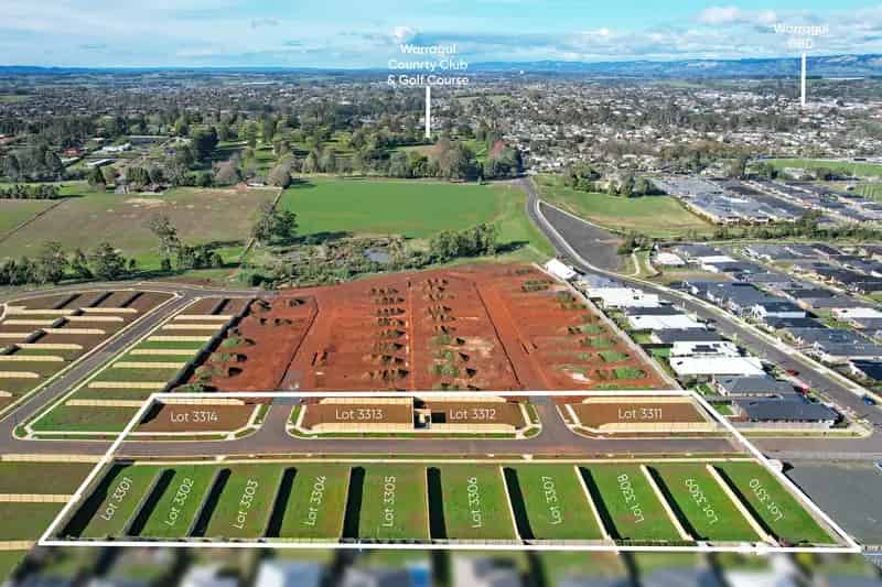 Buy land in Spring Water Estate with scenic outlook and services
