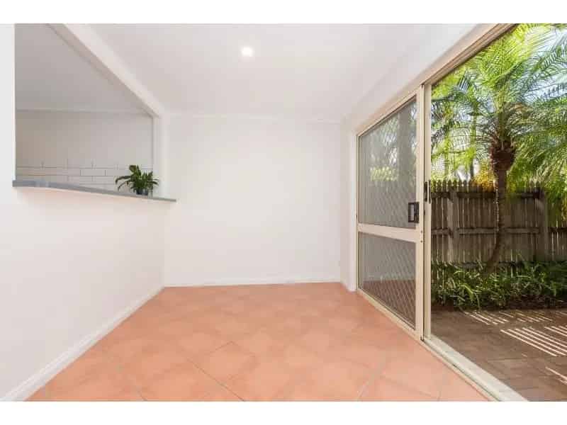 Refurbished Townhouse - Rent Increasing To $645 Pw On 05/07/25