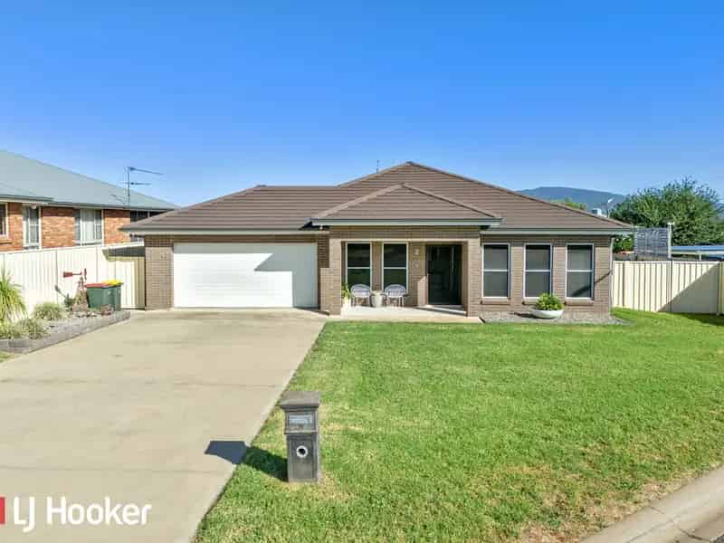 House For Sale , Manilla, New South Wales