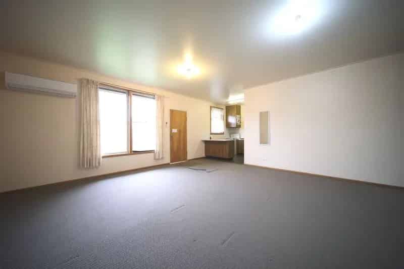A Rock-Solid Investment in Rosebery!