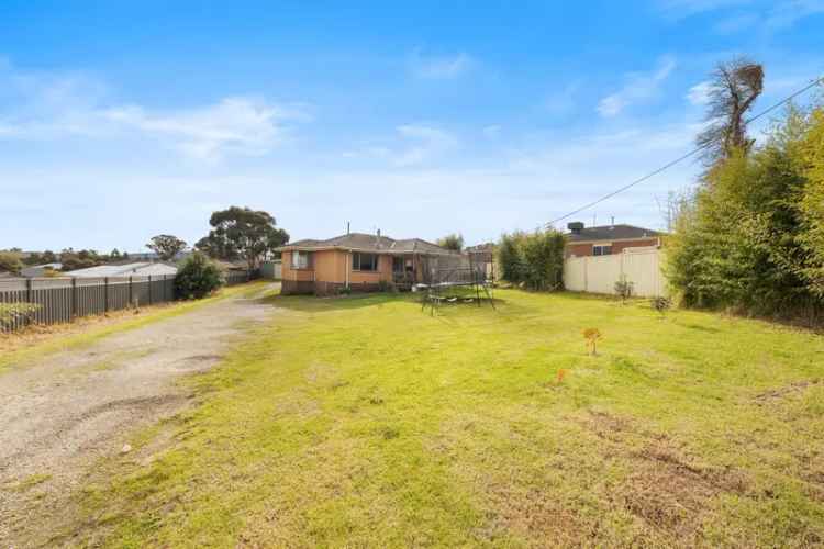 ONE OF THE LAST REMAINING AFFORDABLE PROSPECT IN PAKENHAM