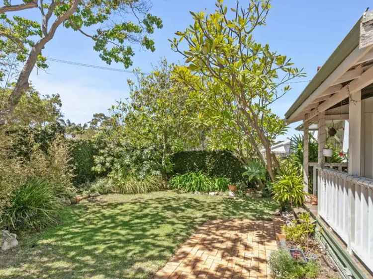 House For Sale in City of Melville, Western Australia