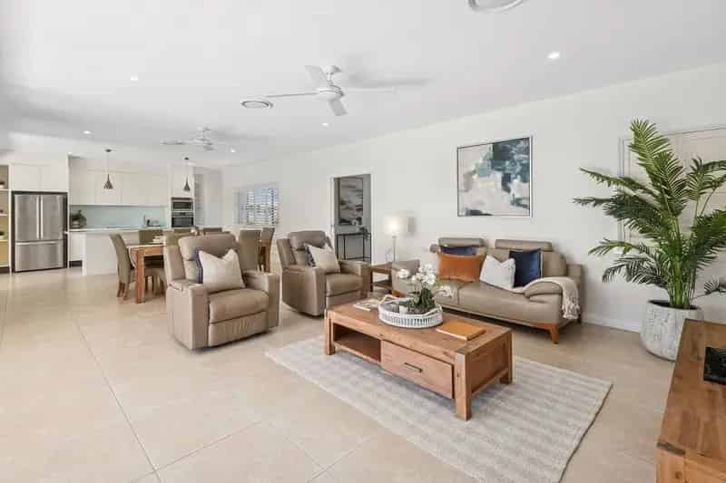 House For Sale - 17 Split Solitary Road, Sapphire Beach NSW 2450