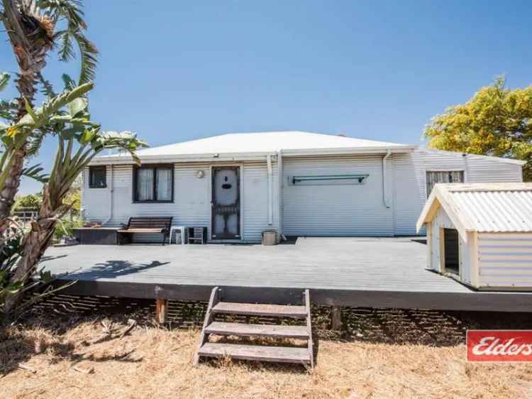 House For Sale in Shire of Irwin, Western Australia