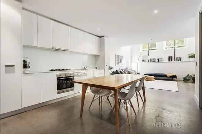 Apartment For Rent , 78, Oxford Street, Melbourne, Victoria