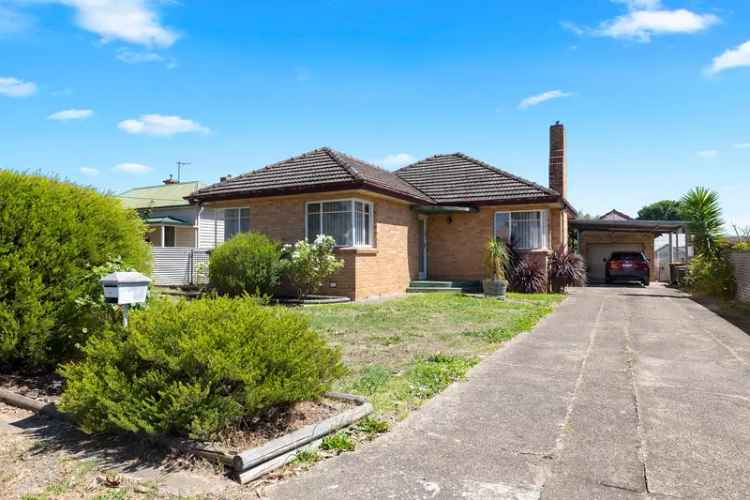 Brick Home with Huge Potential - Prime Location Near Ararat CBD!