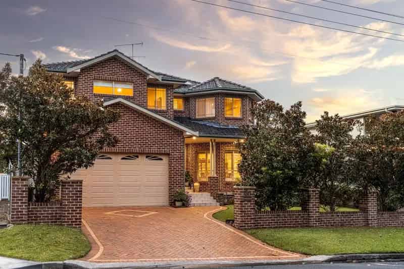 36 Park Ave, Helensburgh - A Grand Family Home in One of the Town's Finest Streets