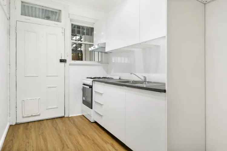 Lease Charming Home with 3 Bedrooms in Marrickville