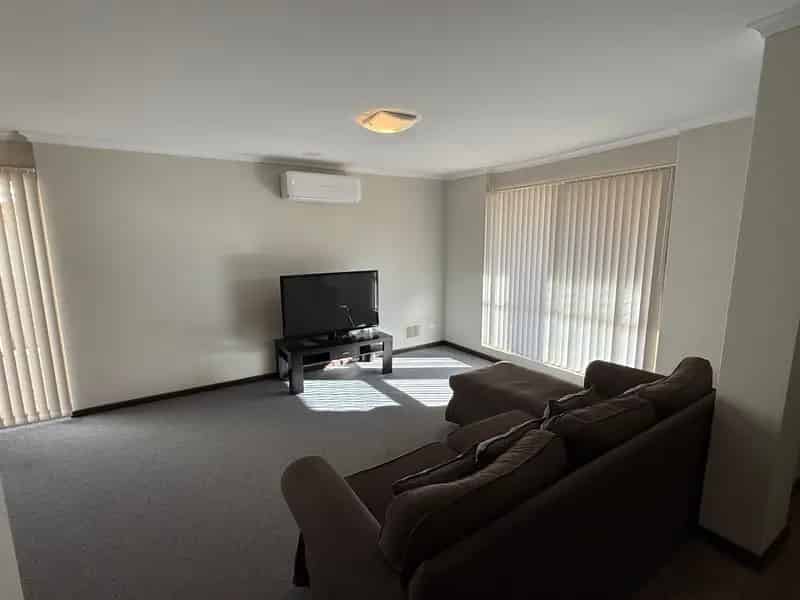 6 MONTH LEASE ONLY!