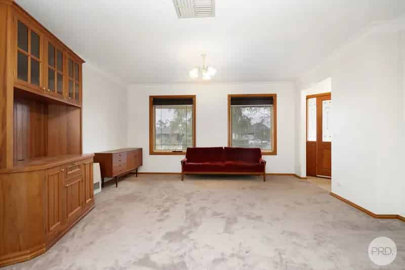 Elegant Federation-Style Home, Ideal for First Home Buyers or Retirees