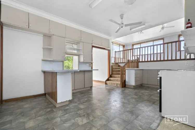 Family Home - 3 Bed - Mcgraths Hill NSW