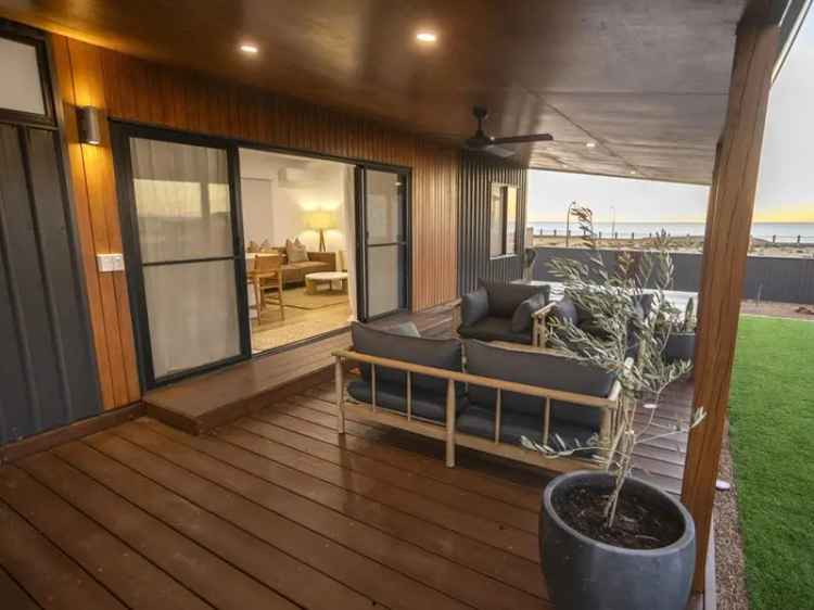 Ocean View Kalbarri Home - Modern, Luxurious, Investment Opportunity