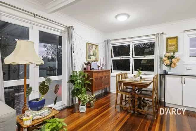 Apartment For Rent , 132, Waterworks Road, City of Brisbane, Queensland