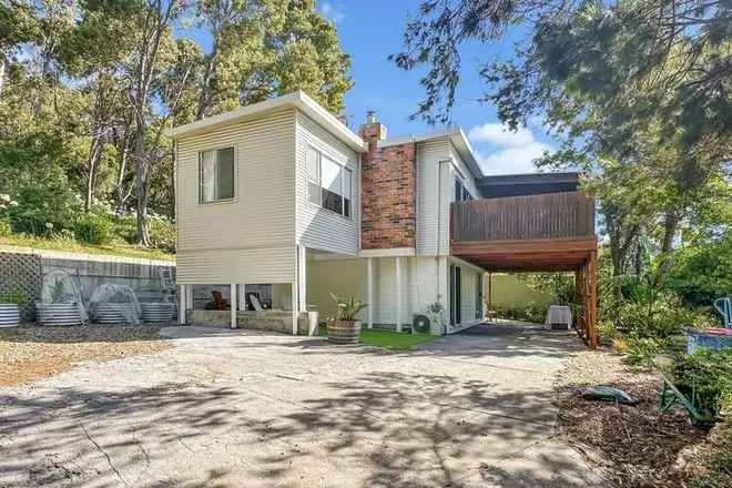 Rainforest Retreat Home with Stunning Georges Bay Views