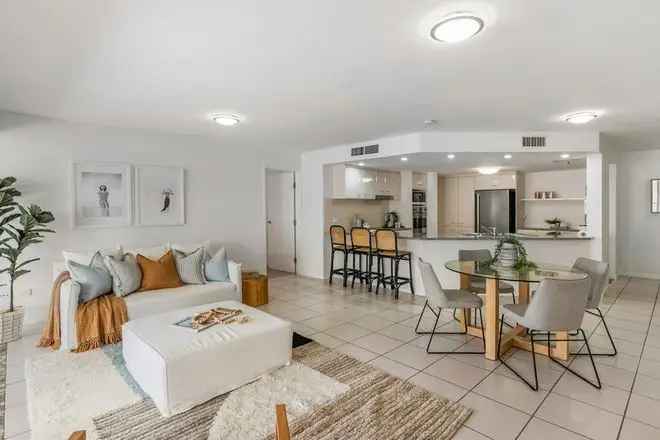 Apartment For Sale in Redland City, Queensland