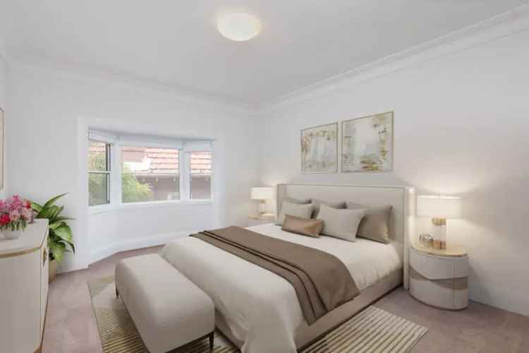 Renovated 3 Bedroom Apartment Near Ferry Neutral Bay NSW