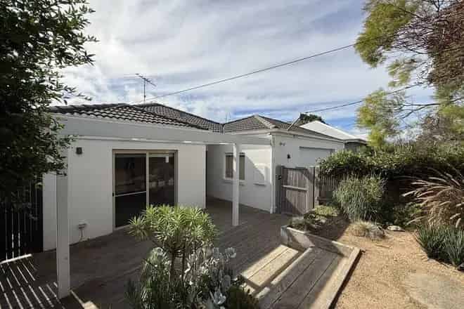 House For Rent , 44, Riverside Drive, Torquay, Victoria